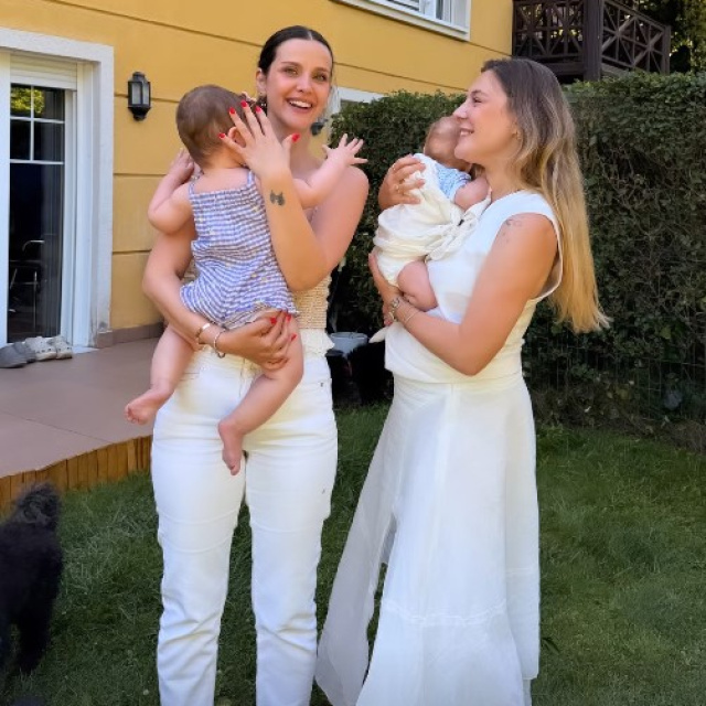 Anne-kız buluşması