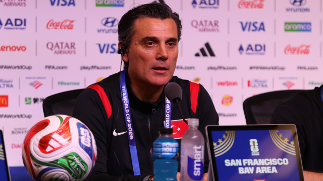 "Futbolcularımız daha çok saygıyı hak ediyor!"