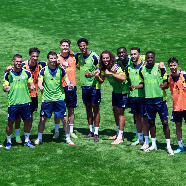 Fenerbahçe hazırlıklarını sürdürdü!