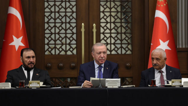 Cumhurbaşkanı Erdoğan: "Yunusça nazar kıldık"