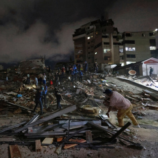 Venezuela'da peş peşe depremler!