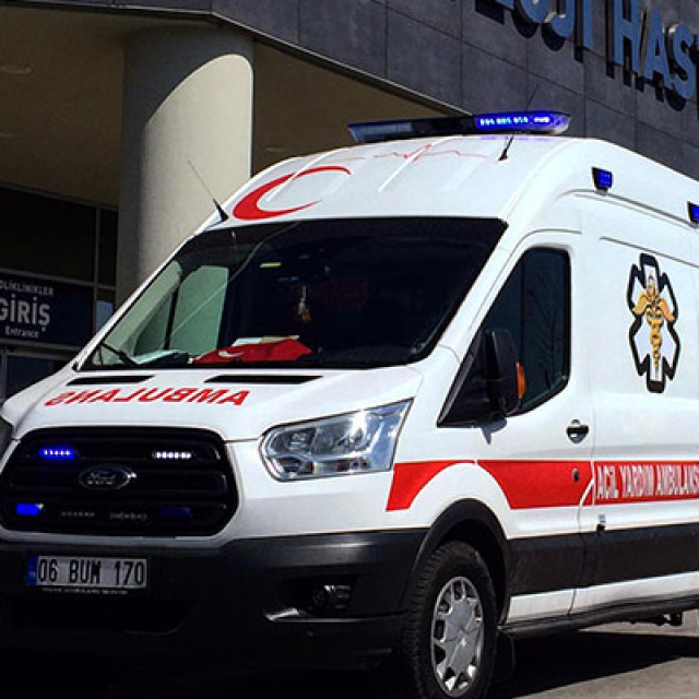 Kayınvalidesini öldürüp, eski eşini yaraladı