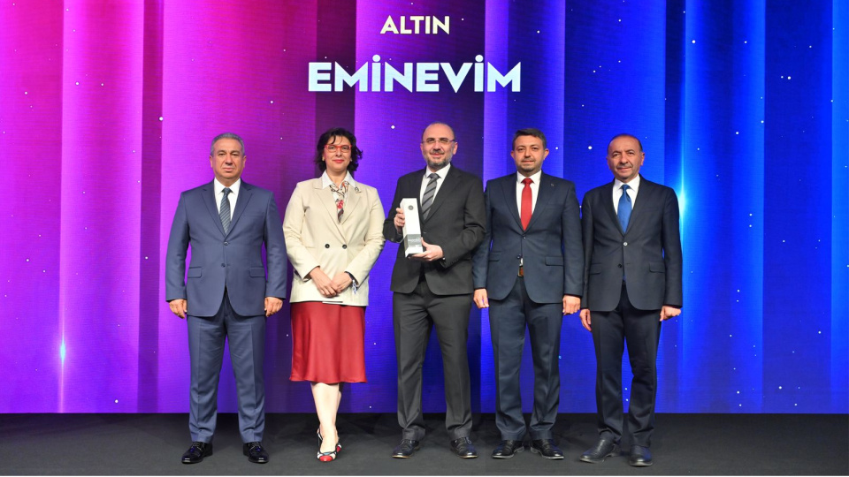 Eminevim'e Brandverse Awards'ta ödül