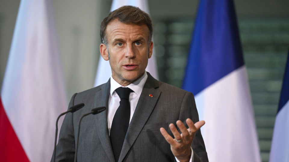 Macron: Rus tankerine müdahale ettik