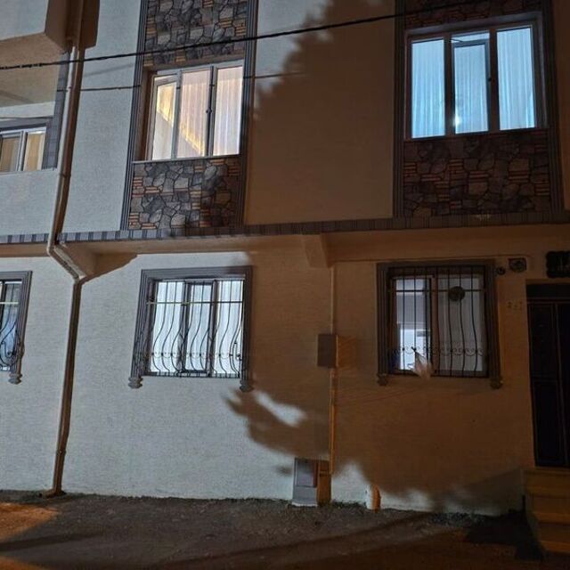 Ablasının gözü önünde darbedilip, kaçırıldı
