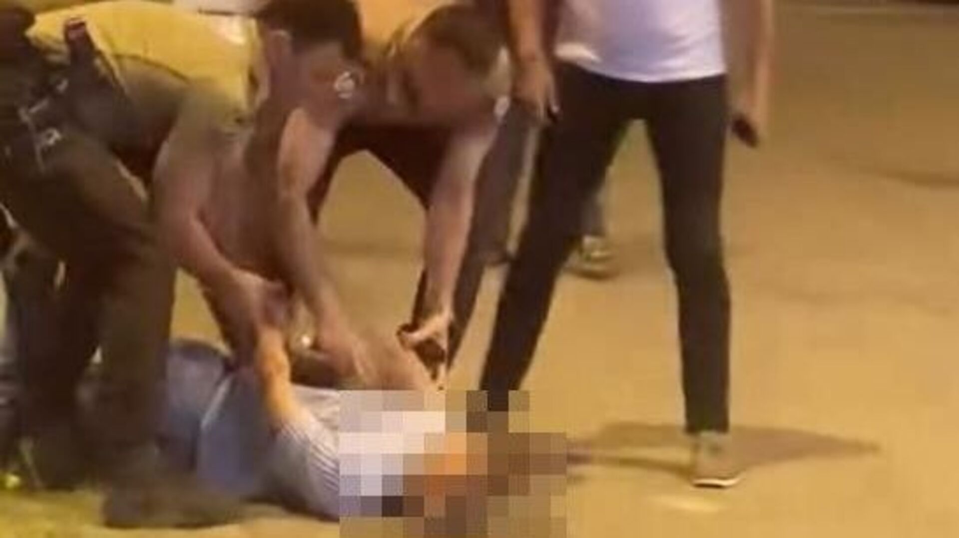 Ankara'da bekçilere sallama bıçakla saldıran şahıs vurularak etkisiz hale getirildi
