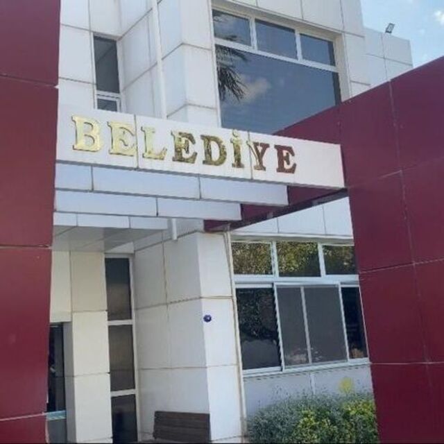 Seferihisar Belediyesi soruşturmasında bir tutuklama