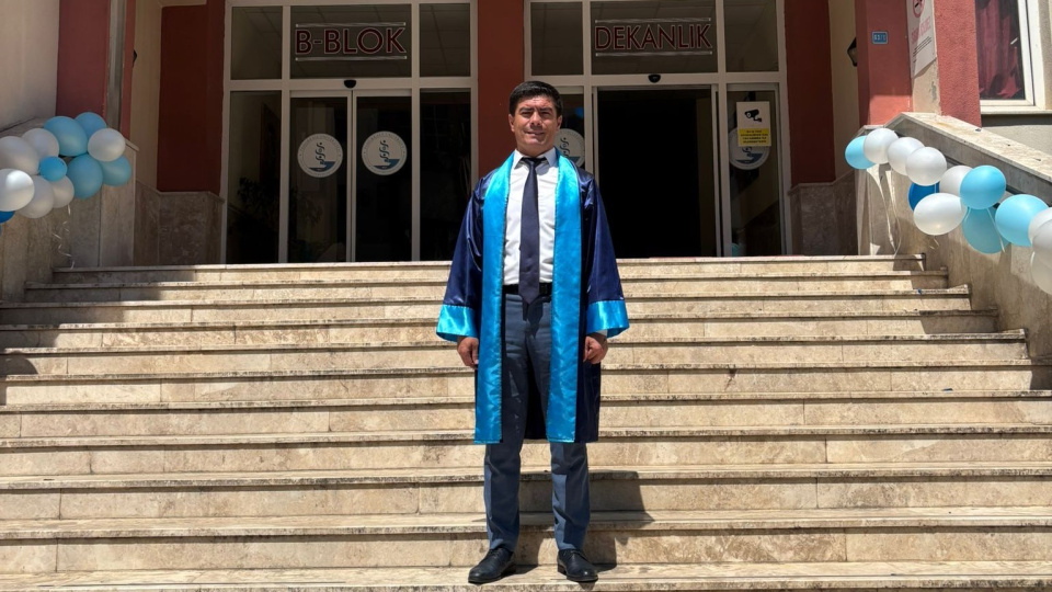 7 üniversite bitiren emekli asker 9.'su için sınava girdi