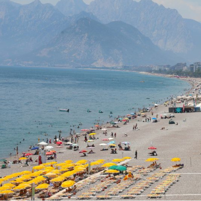 Antalya'da hissedilen sıcaklık 47 derece!