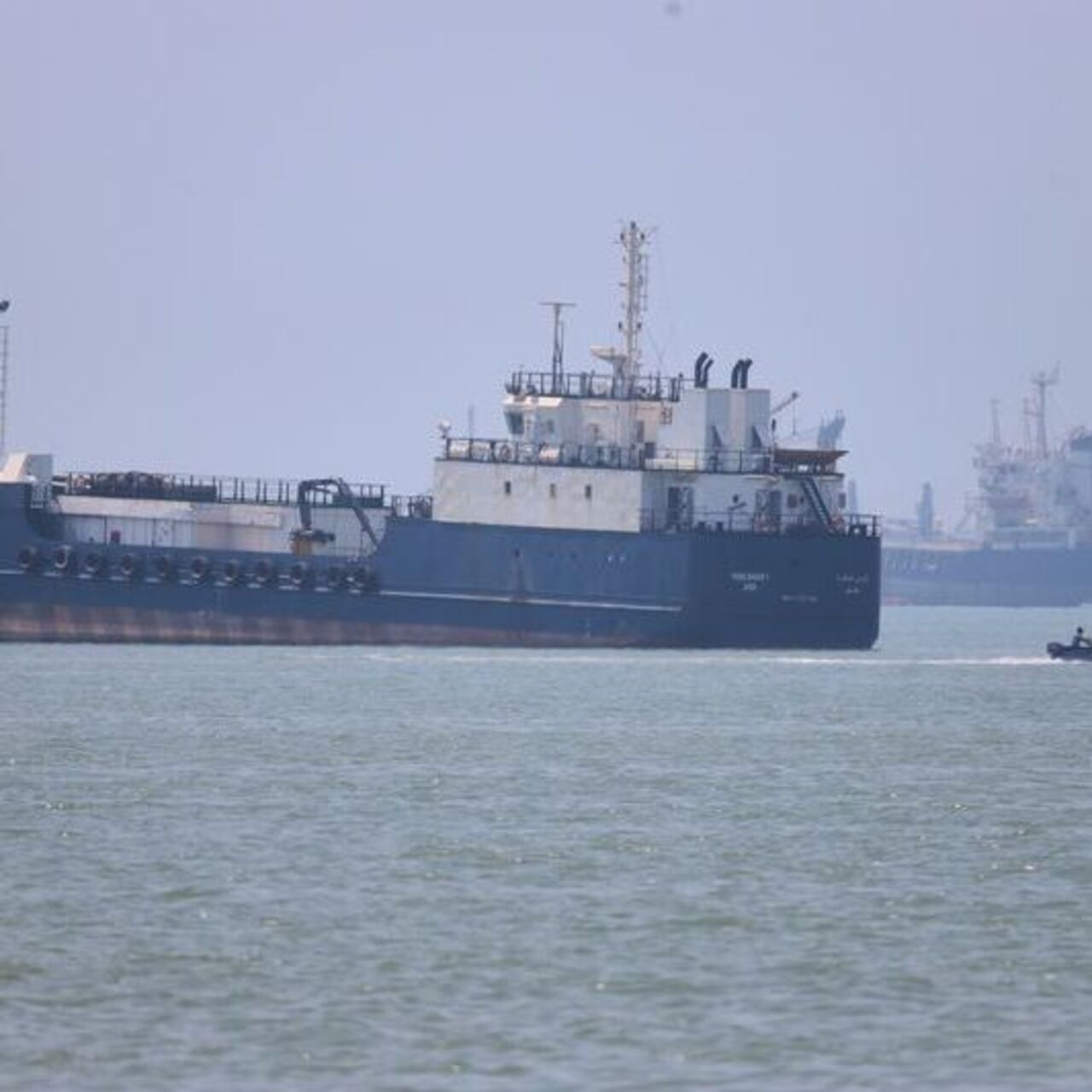 Hürmüz'den geçmek isteyen 3 tanker durduruldu
