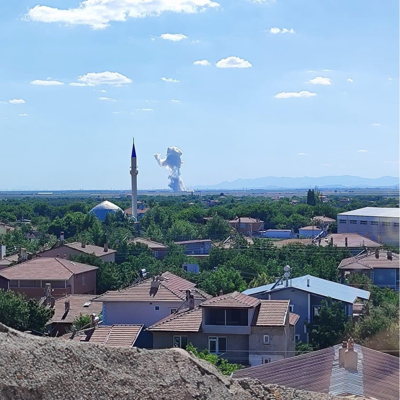 Bor'da Patlama: Fabrikada Felaket, Can Kaybı ve Yangın!