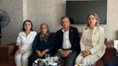 Özgür Özel, Gülistan Doku'nun ailesini ziyaret etti