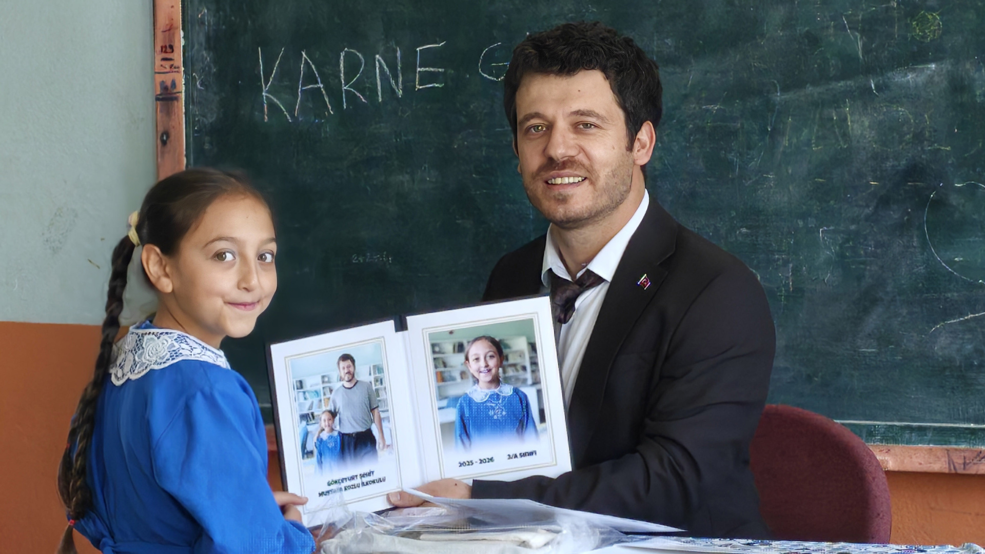 Konya'da tek öğrencili okulda karne heyecanı: İlayda karnesini aldı