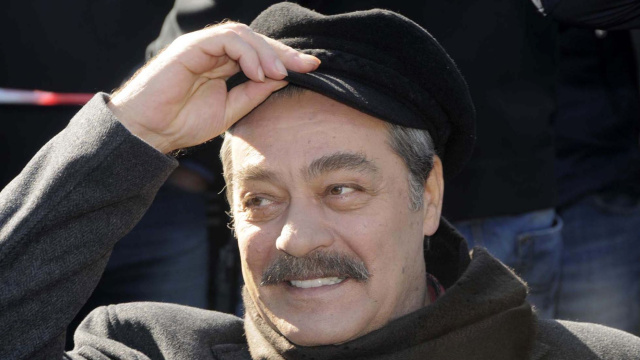 Jön kalıplarını yıkmıştı