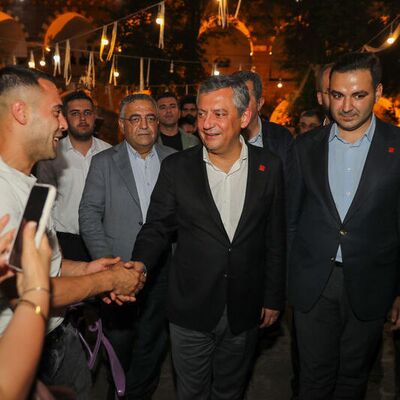Özgür Özel, Diyarbakır'ı ziyaret etti