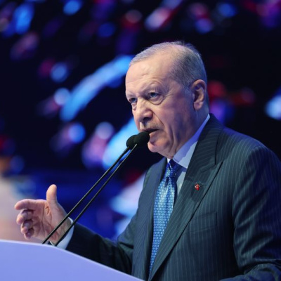 AK Parti kampa giriyor