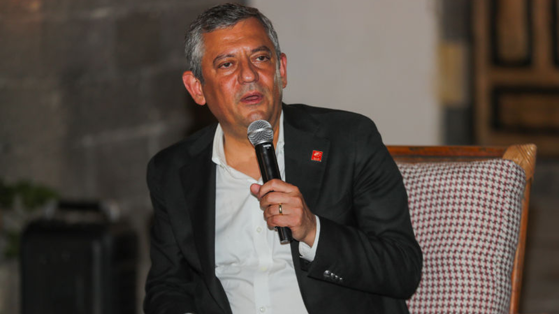 CHP Grup Başkanı Özel: '26 Temmuz'a kadar kurultay yapılmazsa seçimlere giremeyebiliriz'