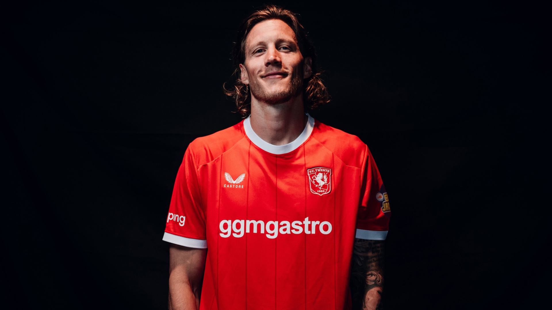 Wout Weghorst resmen Twente'de! 2 yıllık sözleşme imzalandı