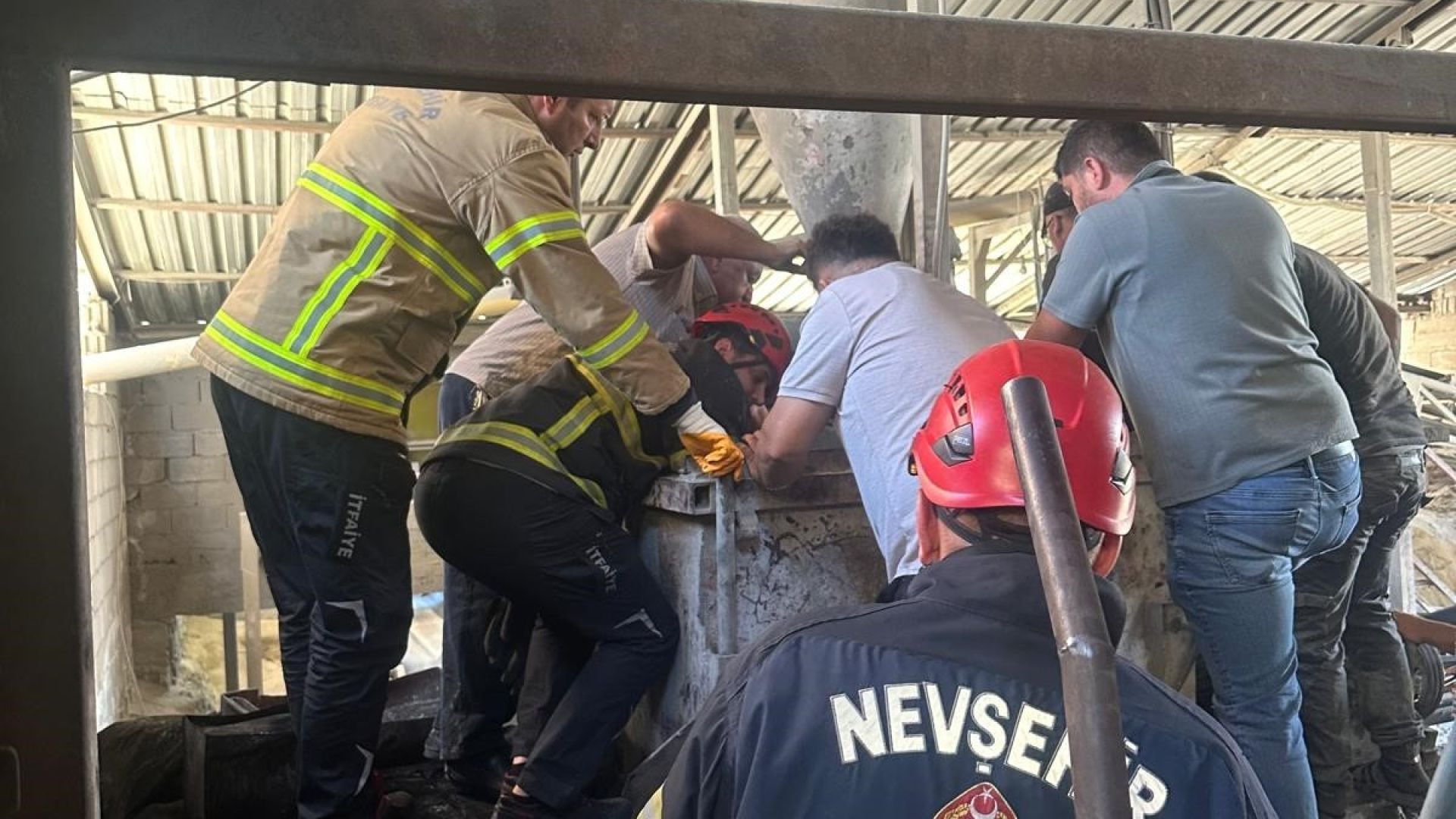 Nevşehir'de harç karma makinesine düşen işçi hayatını kaybetti