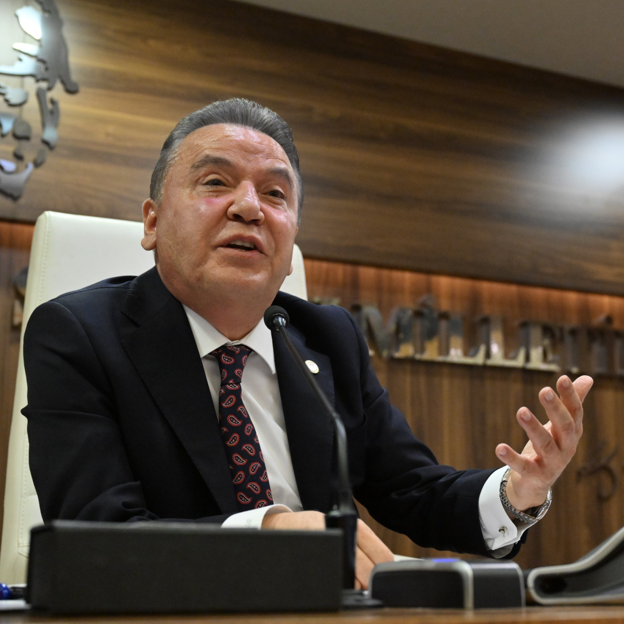 Muhittin Böcek'ten ek ifade: "Adaylık için İmamoğlu'na 5 milyon euro verdim"