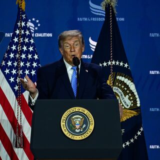 Trump: İran ile görüşme yarın olacak