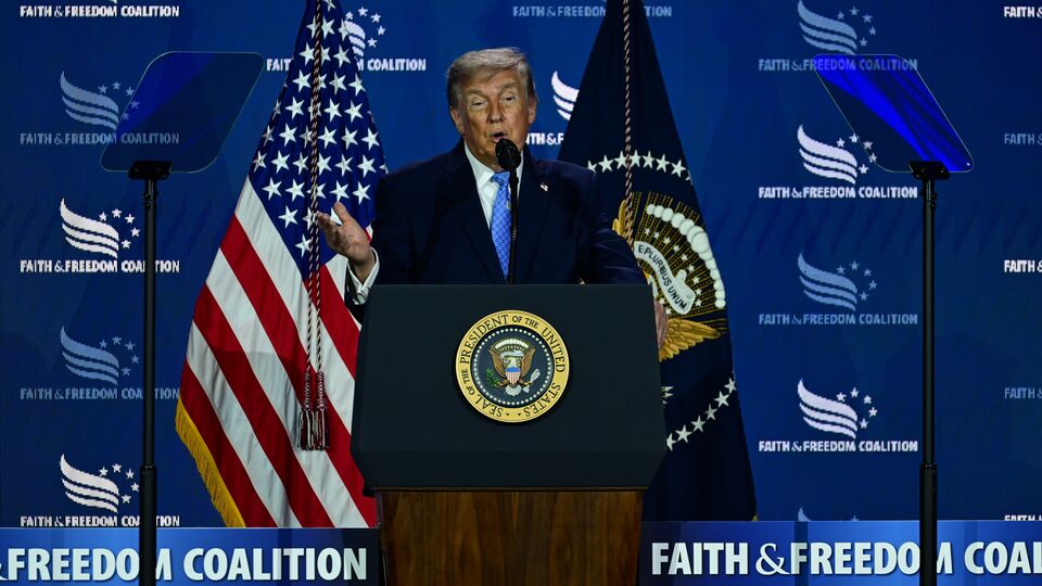 Trump: İran ile görüşme yarın olacak