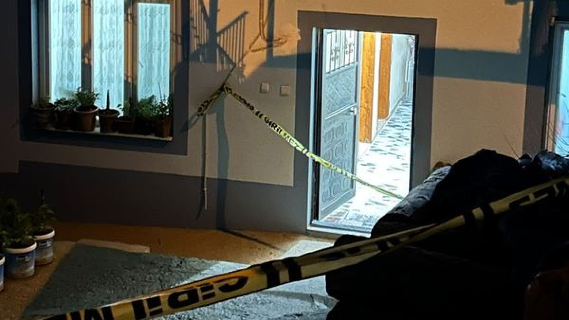 Adana'da 16 yaşındaki kız, rüyasının etkisiyle annesini bıçaklayarak öldürdü