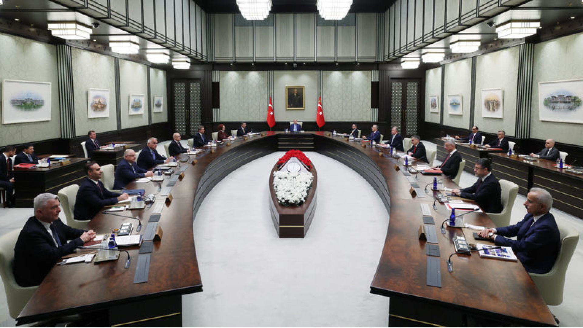 Kabine Toplanıyor: NATO Zirvesi, ABD-İran Mutabakatı ve Emekli Aylığı Masada