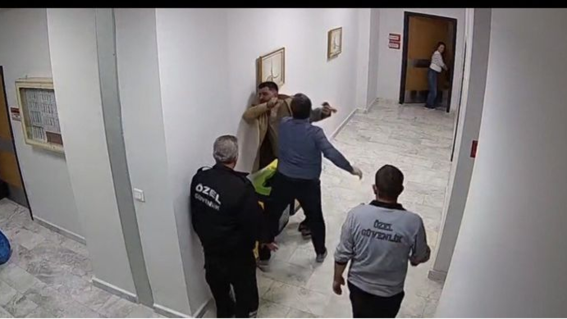 Eskişehir Sivrihisar Devlet Hastanesi Müdürü Personeli Darp Etti İddiasına Soruşturma