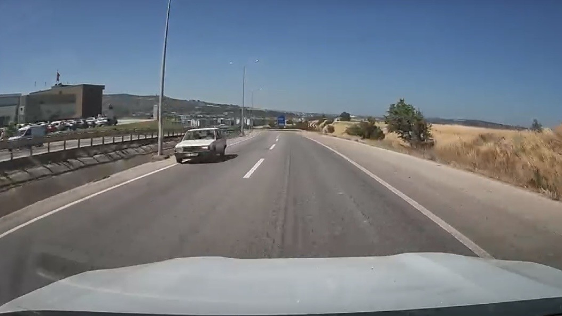 Çanakkale-Bursa yolunda ters yönde giden 3.12 promil alkollü sürücü yakalandı