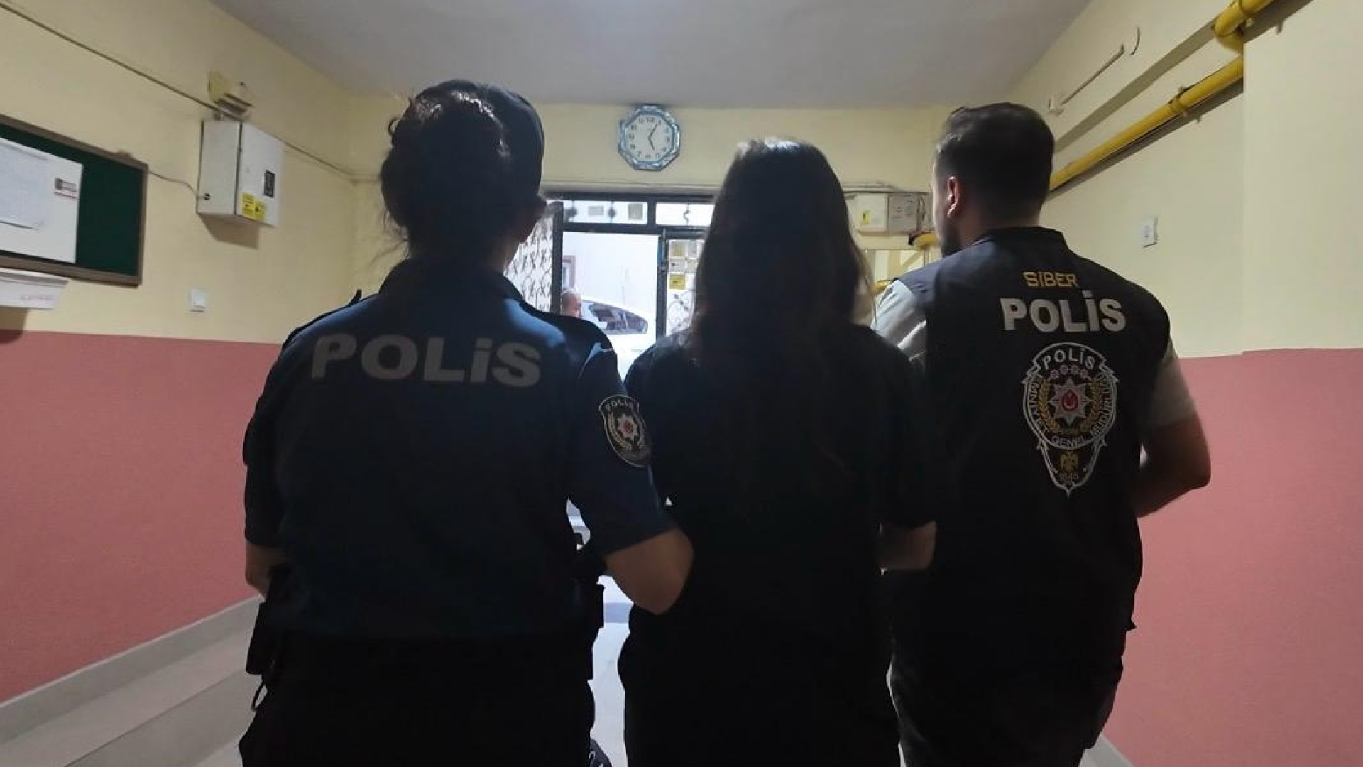 27 ilde yasa dışı bahis operasyonu: 105 gözaltı, 6.5 milyar TL işlem hacmi