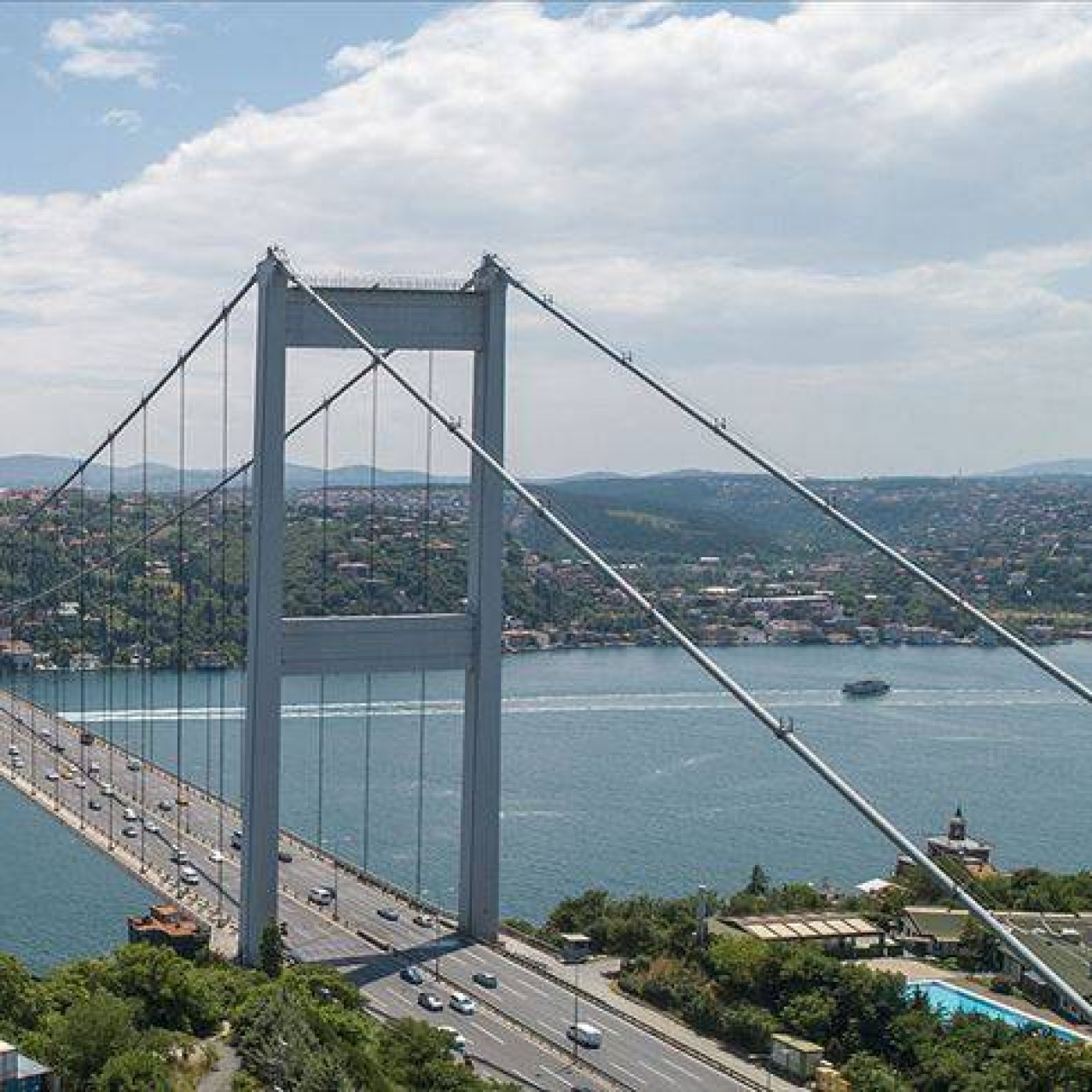 Otoyol ve köprü ücretlerine zam