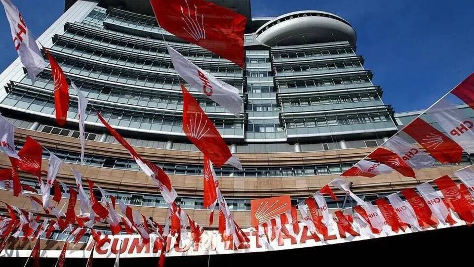 "Mücadele edenlerin başımız üstünde yeri var"