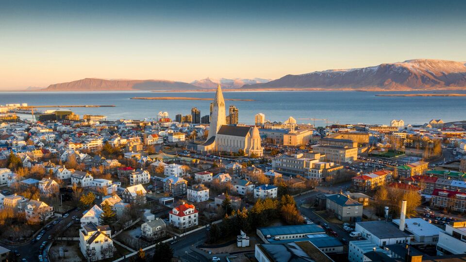 İzlanda birinci, Rusya sonuncu