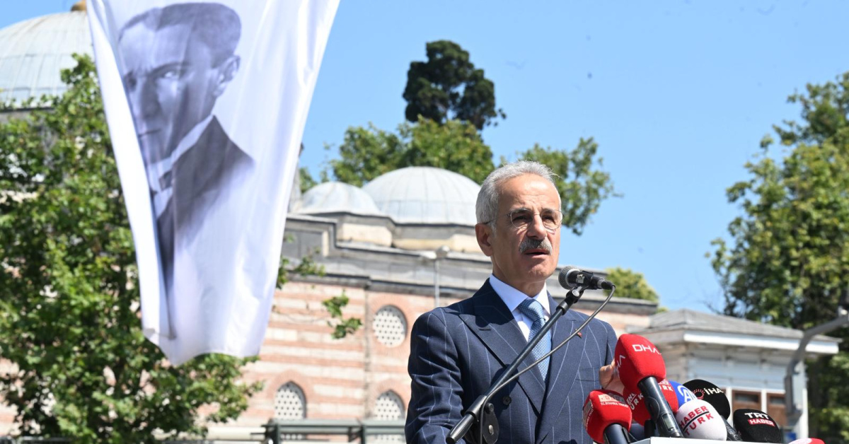 Bakan Uraloğlu: Bu yıl kabotaj hatlarında 120 milyon yolcu ve 10 milyon aracı aşacağız