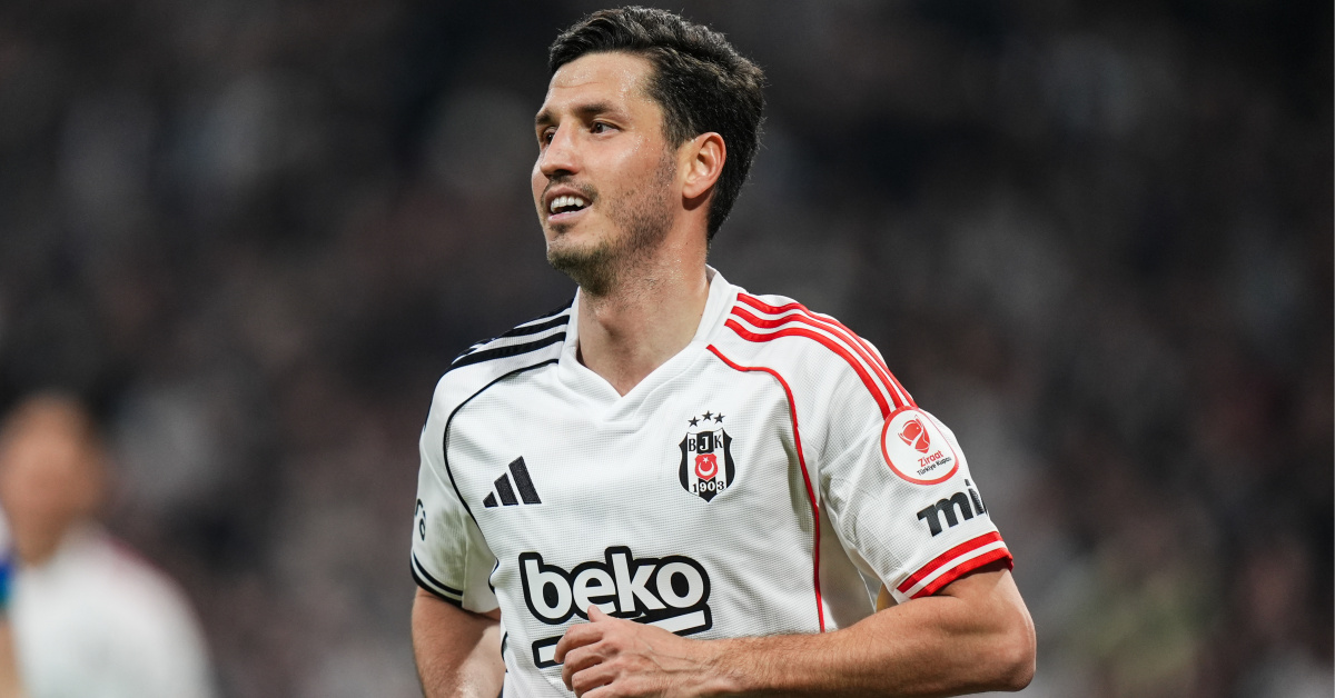 Beşiktaş, Salih Uçan ile Yollarını Ayırdı