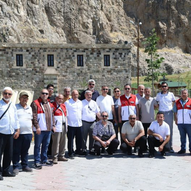Van'da şehit ve gazi aileleri için gezi