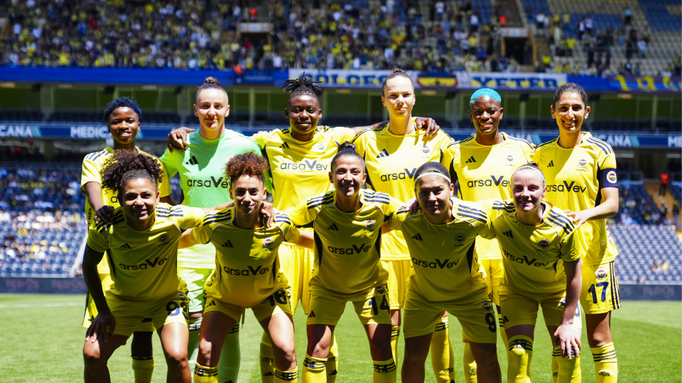 Fenerbahçe arsaVev'de yaprak dökümü!