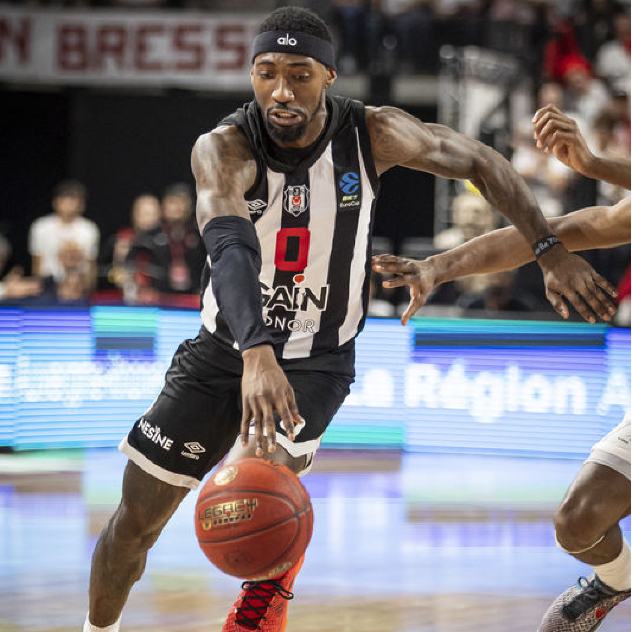 Beşiktaş, Mathews'le yollarını ayırdı