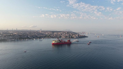 Boğaz trafiği gemi geçişine kapatıldı