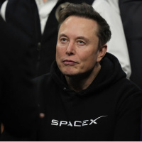 Elon Musk trilyoner statüsünü kaybetti