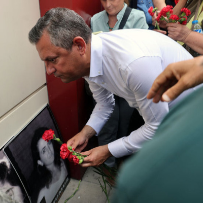 Özel, Madımak'ta anma törenine katıldı