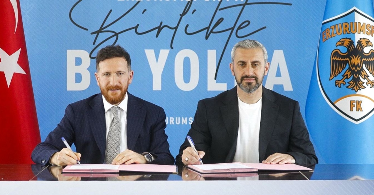 Erzurumspor, Özbalta ve 5 oyuncuyla uzattı!