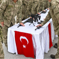 Çifte vatandaşlığa yeni askerlik modeli