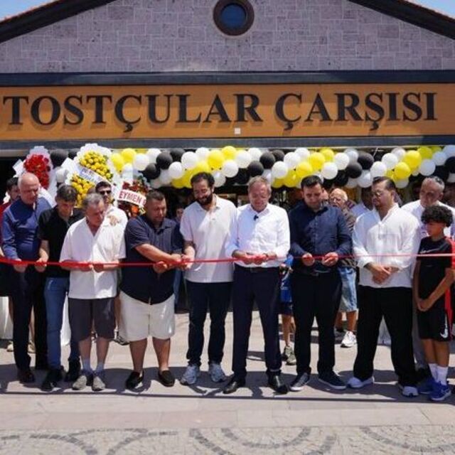 Ayvalık Tostçular Çarşısı'nda yeni dönem