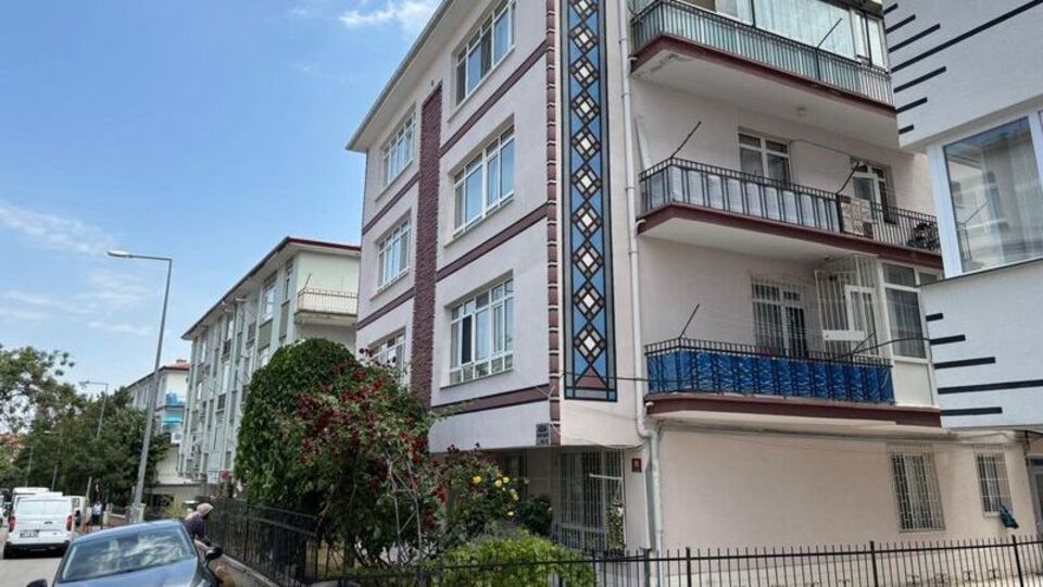 Dehşet! Kendisini yaralayan oğlunu öldürdü!