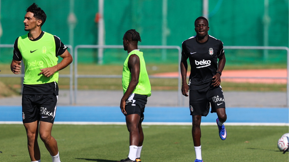 Ouattara, Beşiktaş ile ilk idmanına çıktı!