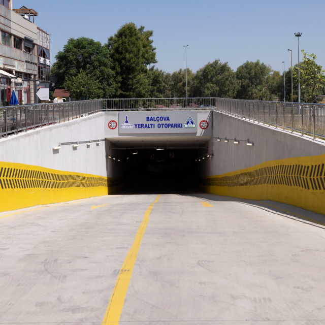 Balçova'nın otopark sorununa yeraltı çözümü