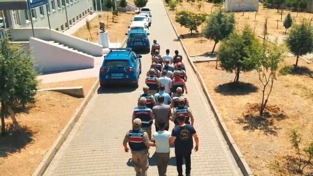 6 ilde dolandırıcılık operasyonları: 27 gözaltı