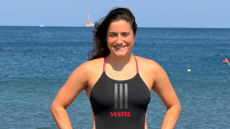 Aysu Türkoğlu, Tsugaru Kanalı'nı geçti!